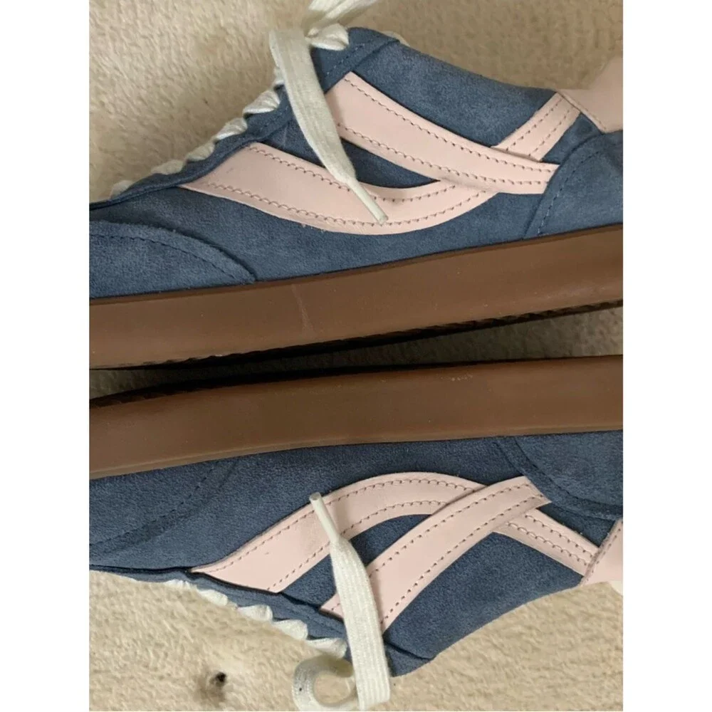 Vince. Women’s Oasis Huntington Blue Suede Powder Pink Sambas Sneakers 6.5 US